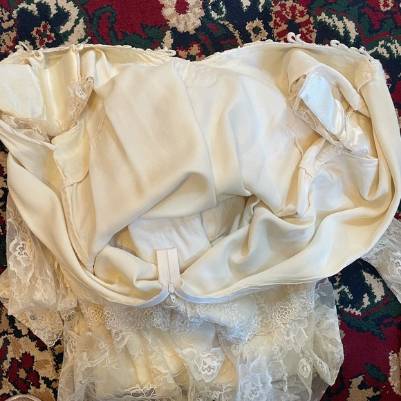 1930’s  Lace Wedding-dress, Downton Abby Style - Picture 13 of 16